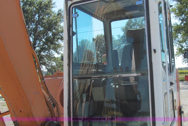 image for item G2121 1995 Daewoo DH50 mini excavator