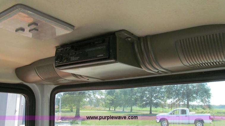 image for item G2121 1995 Daewoo DH50 mini excavator