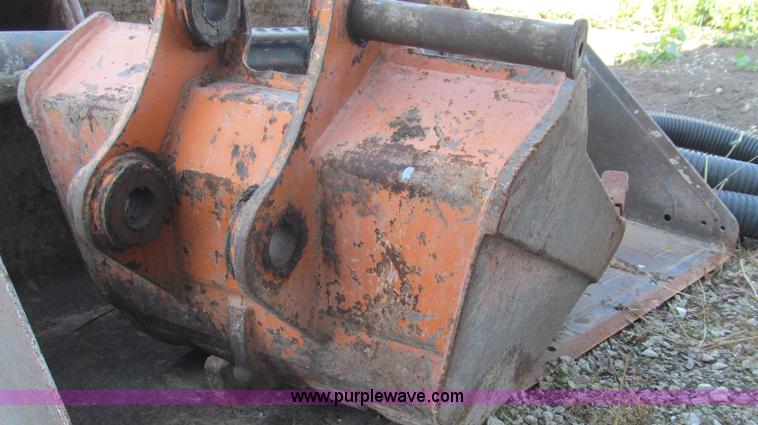 image for item G2121 1995 Daewoo DH50 mini excavator