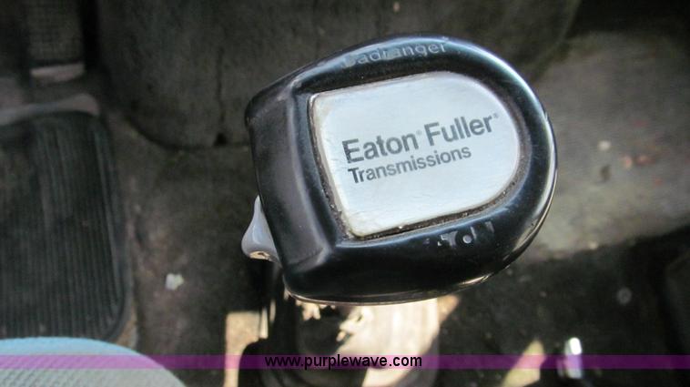 image for item G2124 1997 Ford LTLA9000 AeroMax 120 dump truck