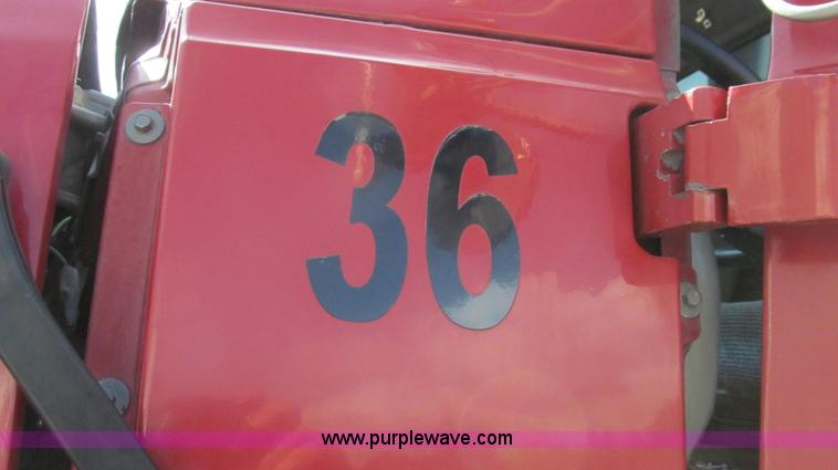 image for item G2124 1997 Ford LTLA9000 AeroMax 120 dump truck