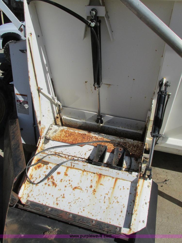 image for item G3007 Hydraulic drive feed bed with electric tarp