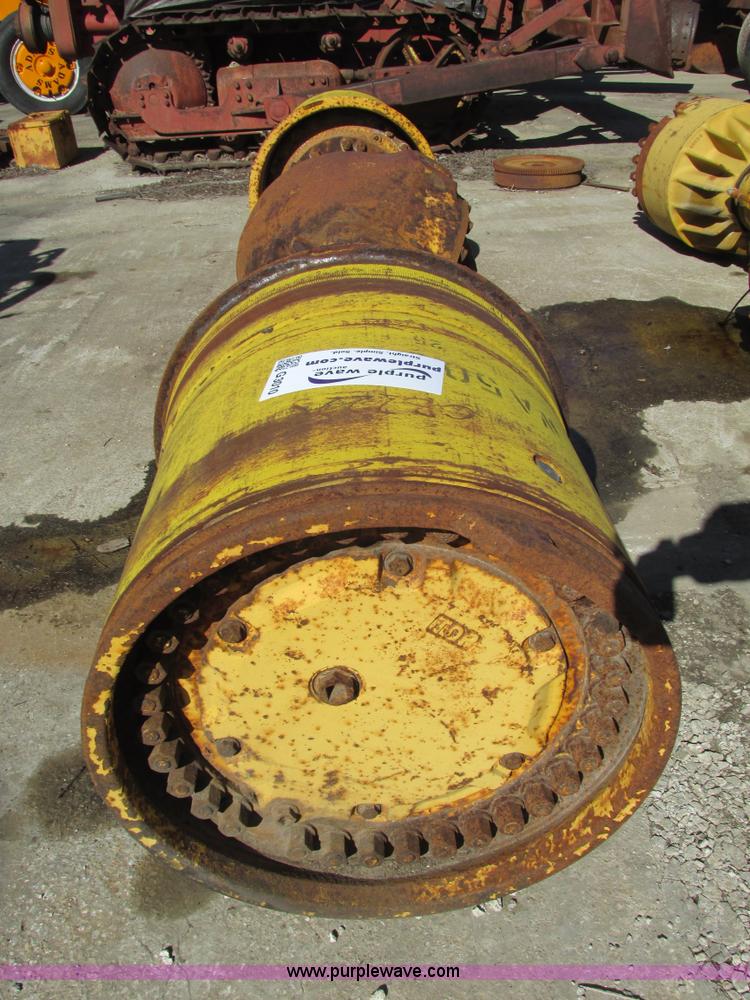 image for item G3010 Komatsu WA500 front axle