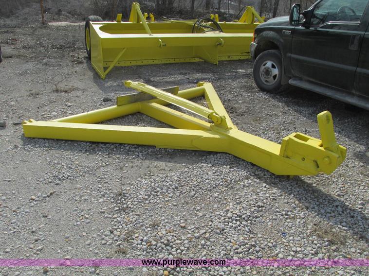 image for item G3044 18' pull behind box blade