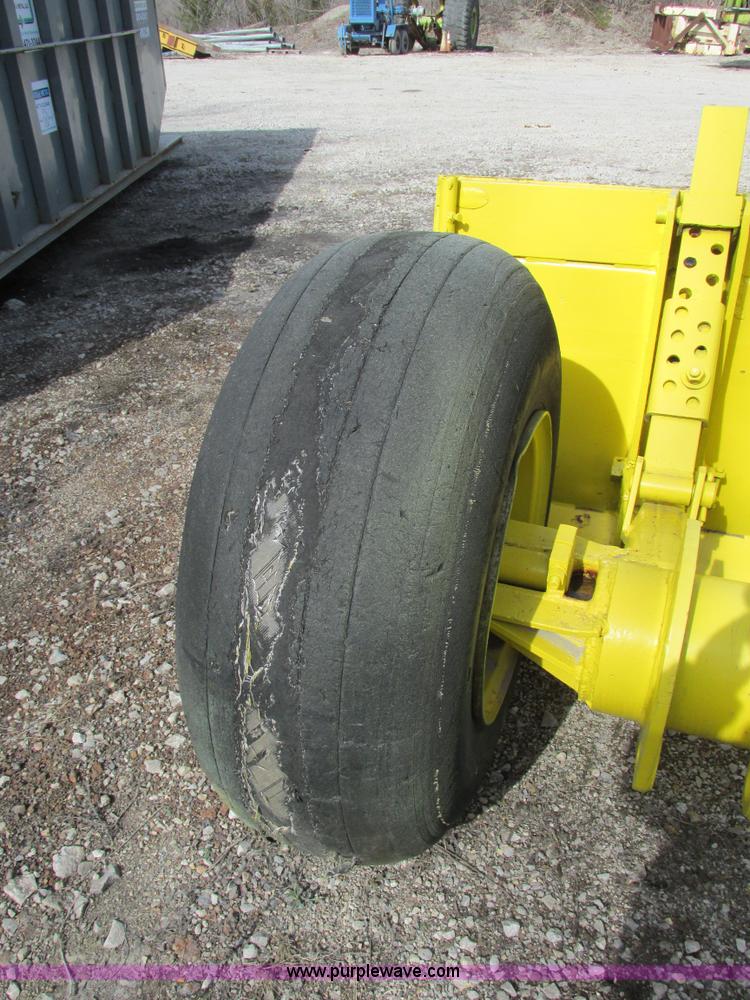 image for item G3044 18' pull behind box blade