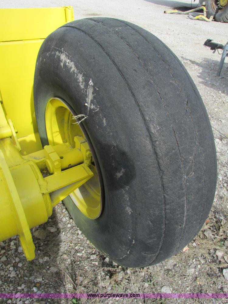 image for item G3044 18' pull behind box blade