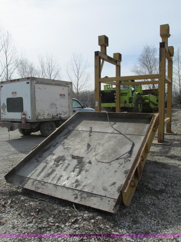 image for item G3045 Para-Mount ARP vibratory feeder