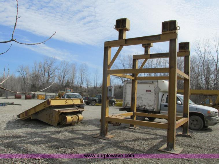 image for item G3045 Para-Mount ARP vibratory feeder