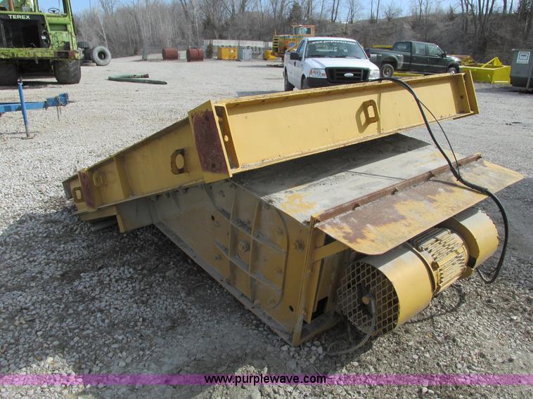 image for item G3045 Para-Mount ARP vibratory feeder