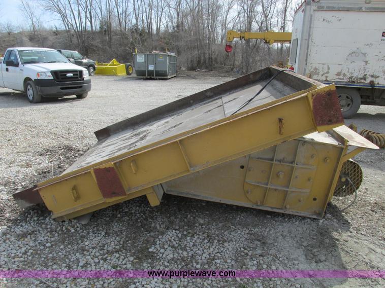 image for item G3045 Para-Mount ARP vibratory feeder