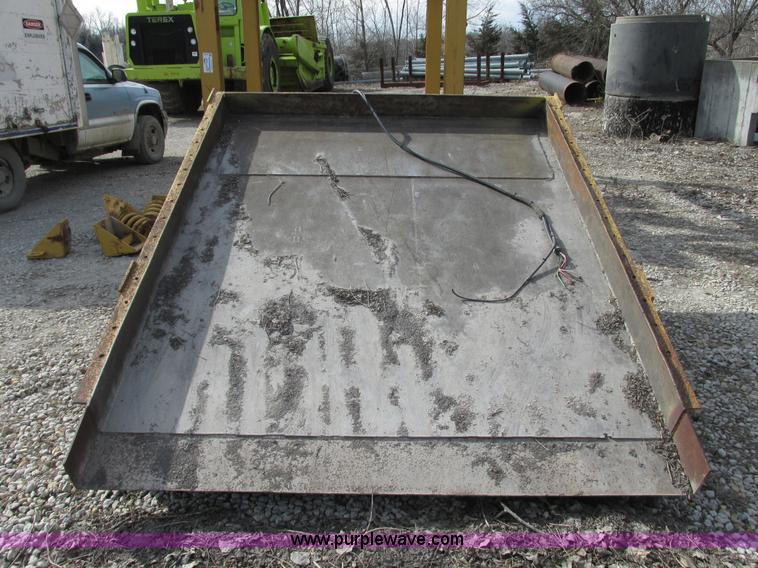 image for item G3045 Para-Mount ARP vibratory feeder