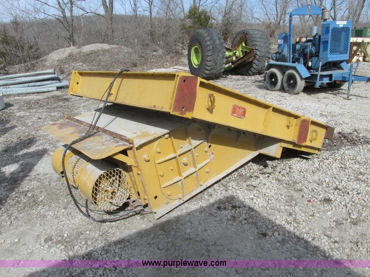 image for item G3045 Para-Mount ARP vibratory feeder