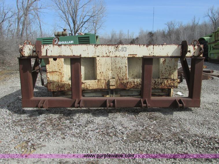 image for item G3046 Rock blade for dozer