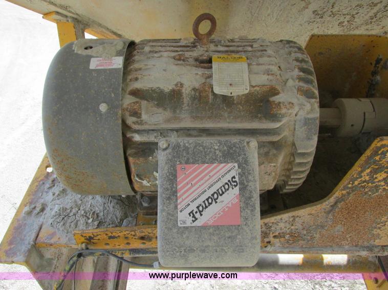 image for item G3049 Surge hopper and conveyor