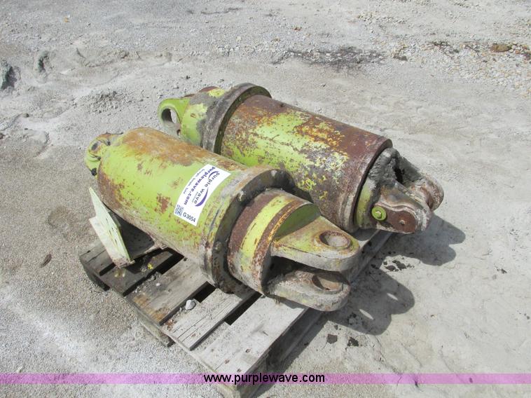 image for item G3054 (2) ride cylinders