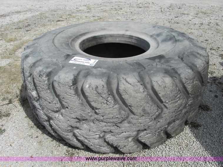image for item G3057 Firestone 295-29 Super Rock Grip WB tire