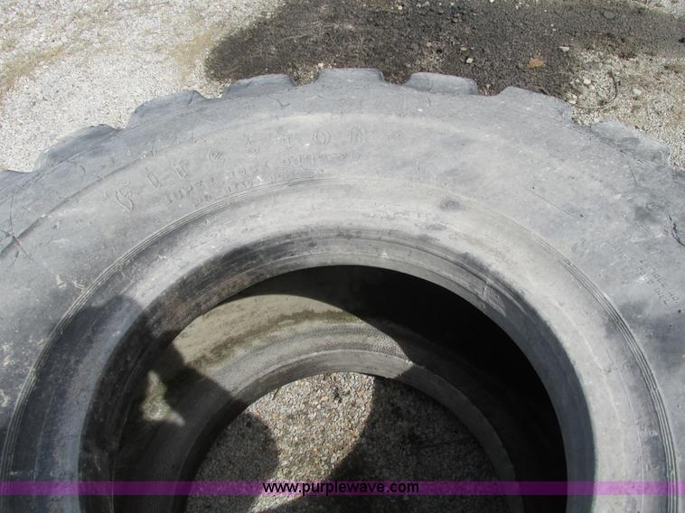 image for item G3057 Firestone 295-29 Super Rock Grip WB tire