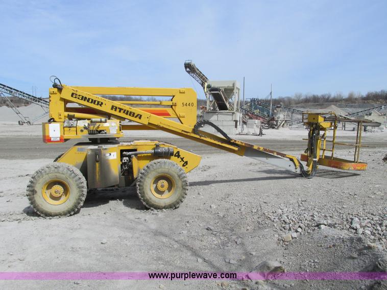 image for item G3064 Calavar RT48A boom lift