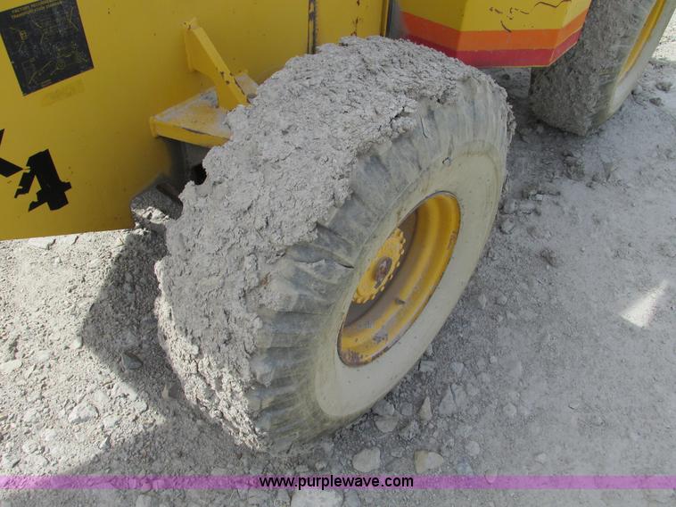 image for item G3064 Calavar RT48A boom lift