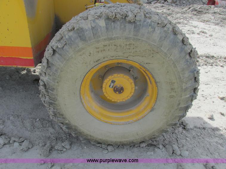 image for item G3064 Calavar RT48A boom lift