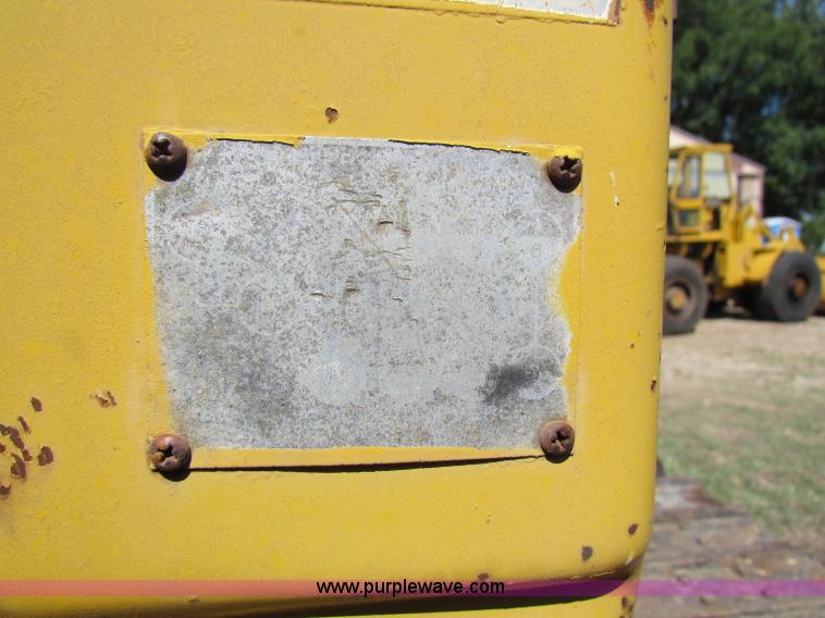 image for item G4182 1964 Allis Chalmers HD11E dozer