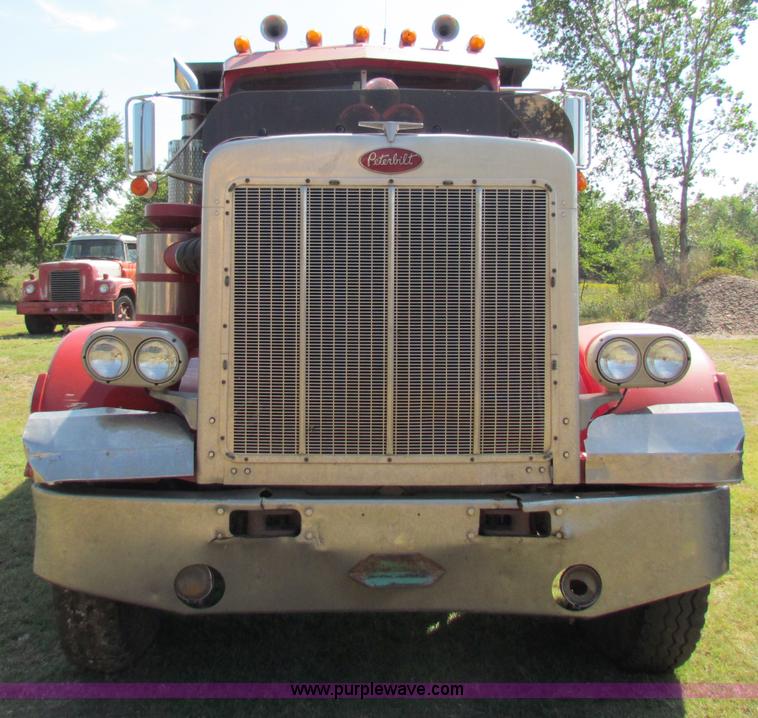 image for item G4191 1984 Peterbilt dump truck