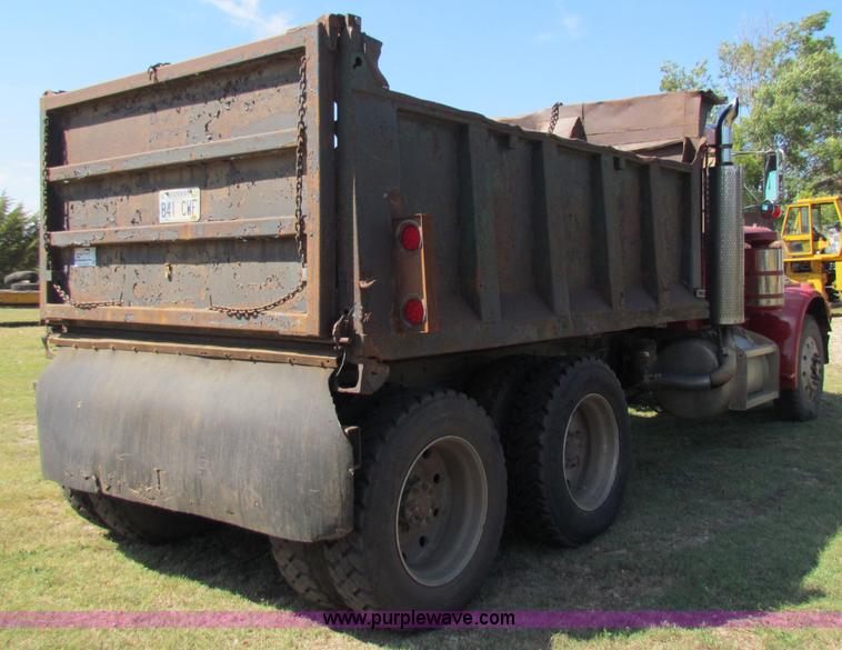 image for item G4191 1984 Peterbilt dump truck