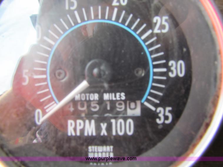 image for item G4191 1984 Peterbilt dump truck