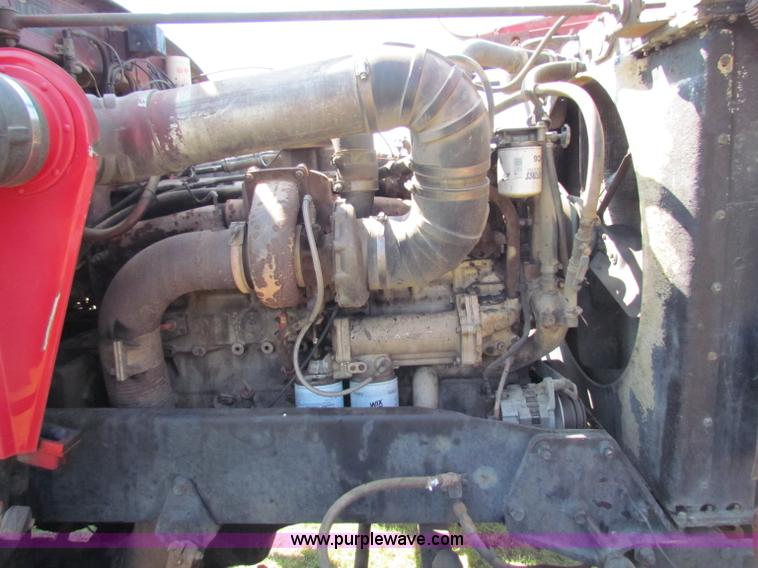 image for item G4191 1984 Peterbilt dump truck