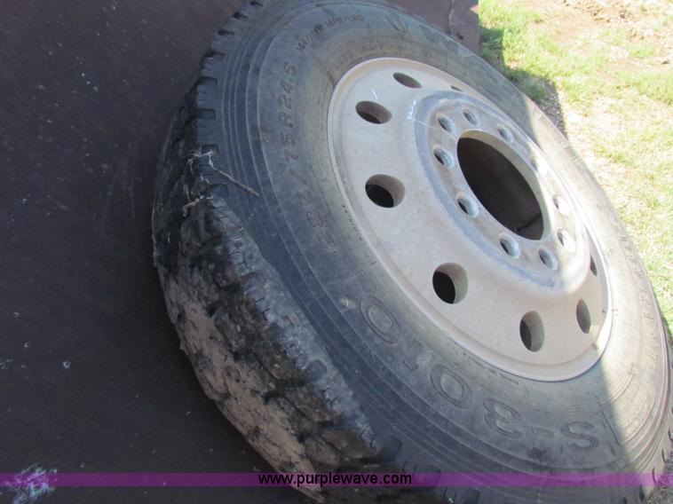 image for item G4191 1984 Peterbilt dump truck