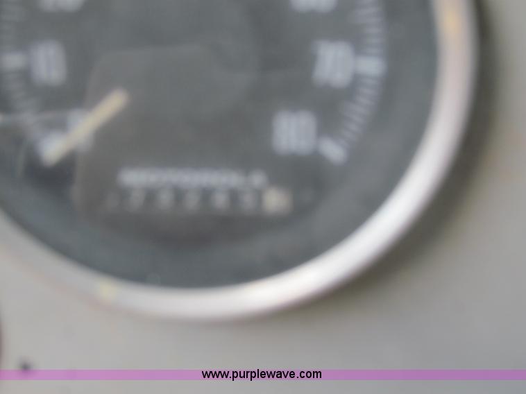 image for item G4195 1969 International semi truck