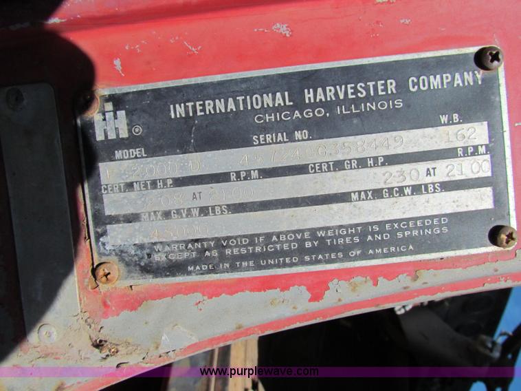 image for item G4195 1969 International semi truck