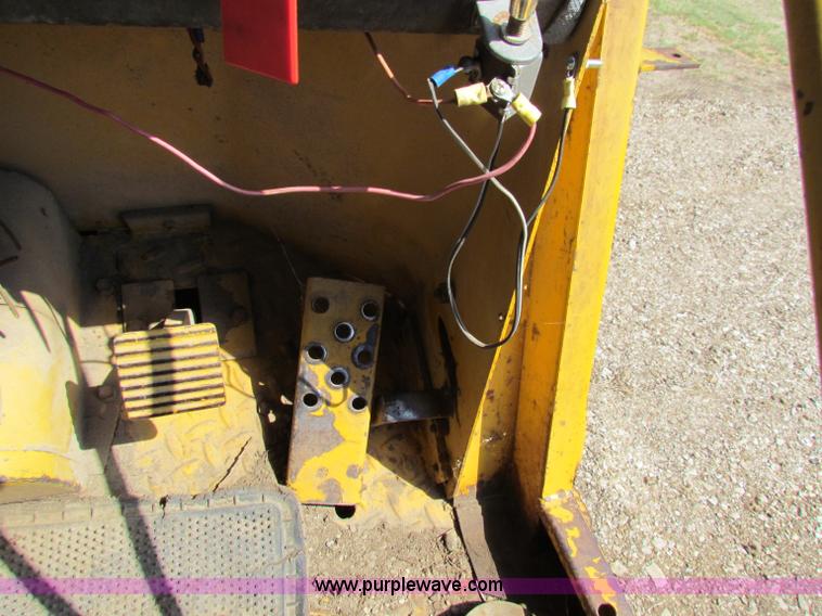 image for item G4201 1969 Allis Chalmers 545H wheel loader