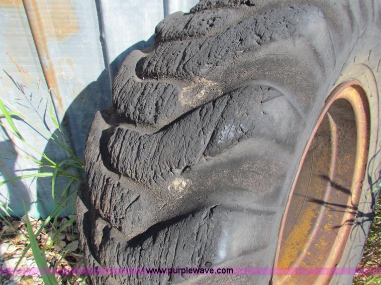 image for item G4201 1969 Allis Chalmers 545H wheel loader