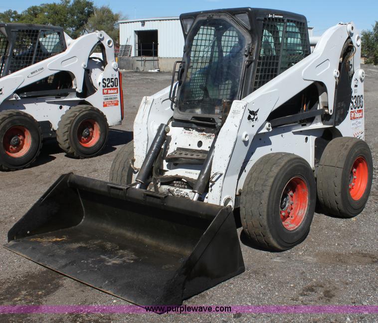 image for item G4203 2008 Bobcat S300 skid steer