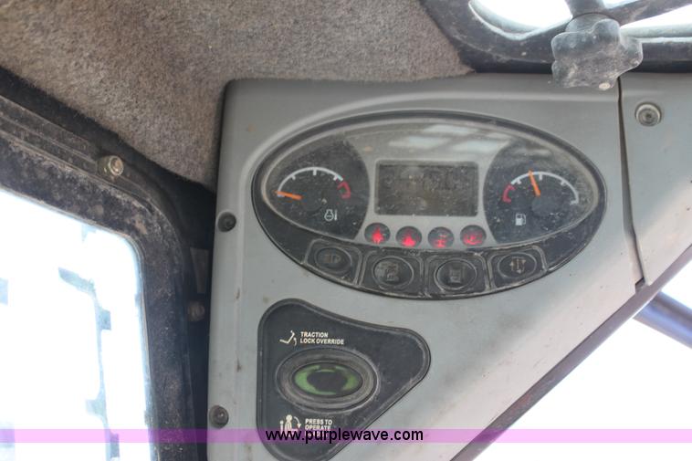 image for item G4203 2008 Bobcat S300 skid steer