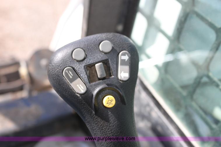 image for item G4203 2008 Bobcat S300 skid steer