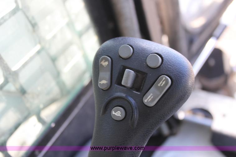 image for item G4203 2008 Bobcat S300 skid steer