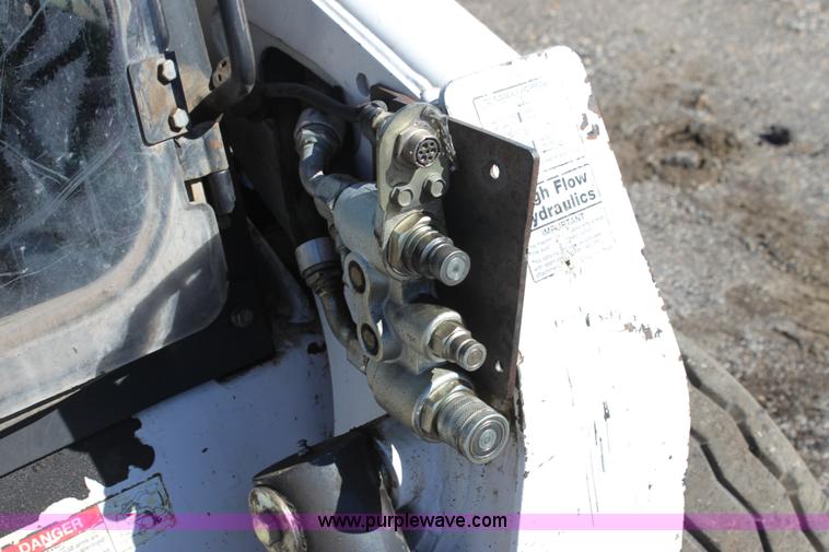 image for item G4203 2008 Bobcat S300 skid steer
