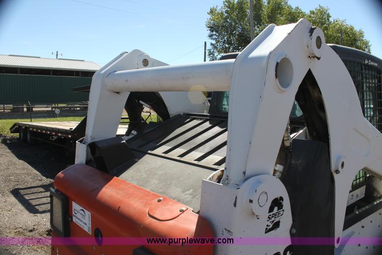image for item G4203 2008 Bobcat S300 skid steer