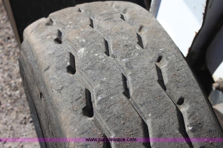 image for item G4203 2008 Bobcat S300 skid steer