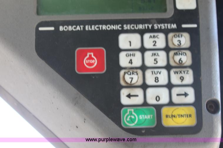 image for item G4204 2008 Bobcat S250 skid steer