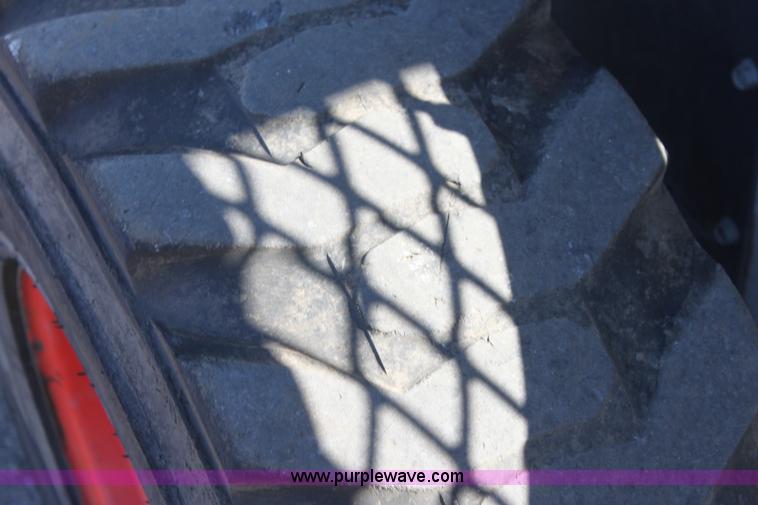 image for item G4204 2008 Bobcat S250 skid steer