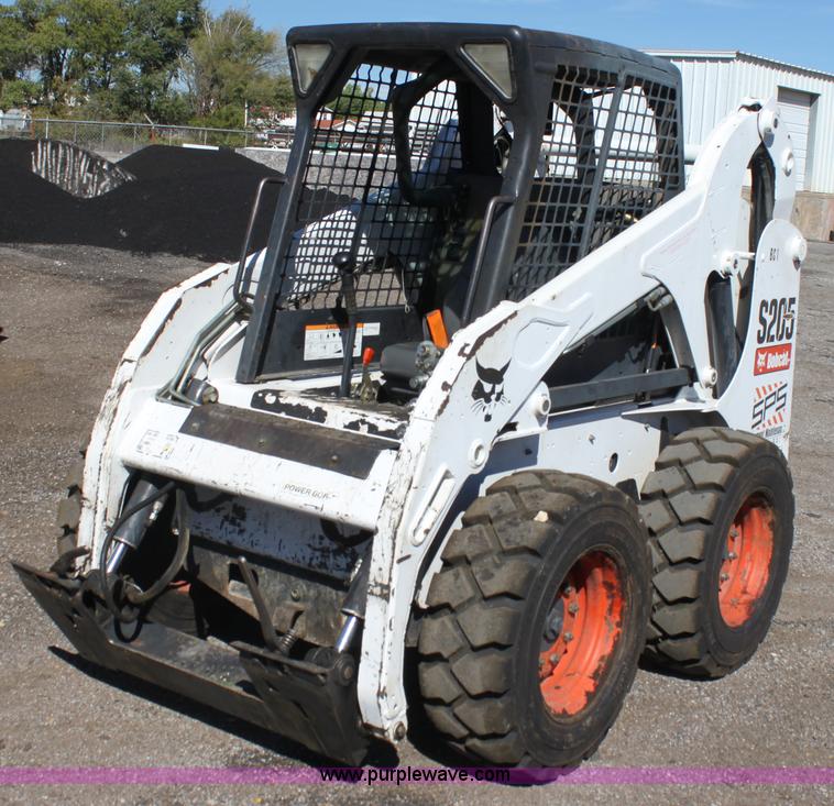 image for item G4205 2006 Bobcat S205 skid steer