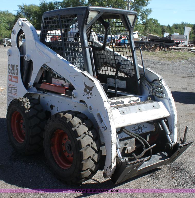 image for item G4205 2006 Bobcat S205 skid steer