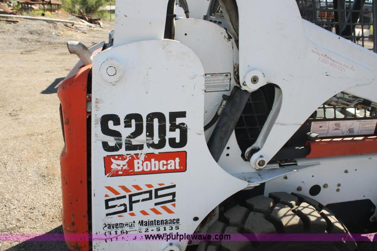 image for item G4205 2006 Bobcat S205 skid steer