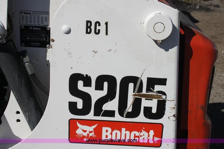 image for item G4205 2006 Bobcat S205 skid steer