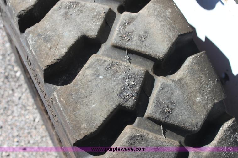 image for item G4205 2006 Bobcat S205 skid steer