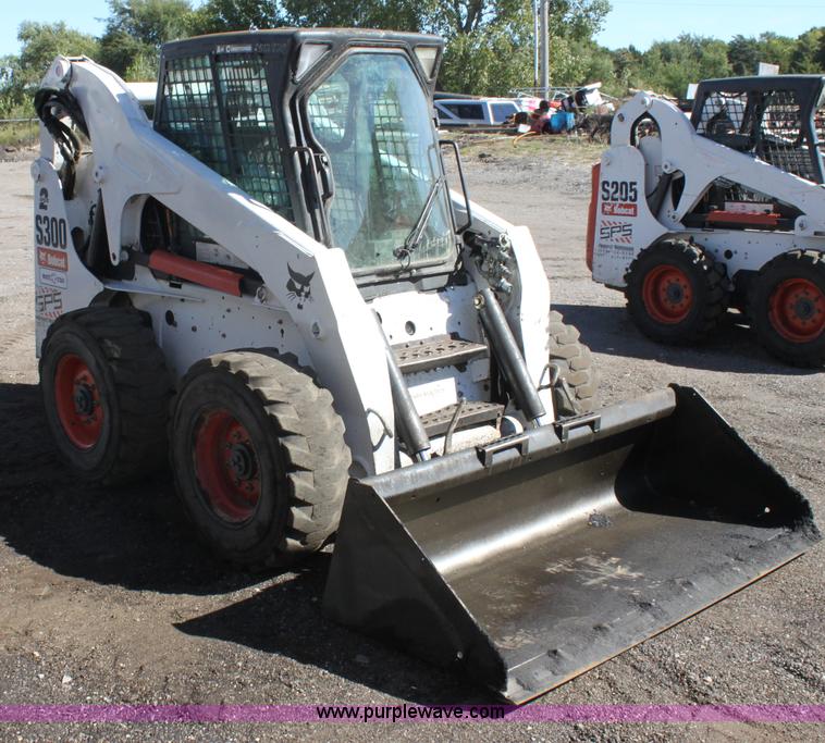 image for item G4206 2007 Bobcat S300 skid steer