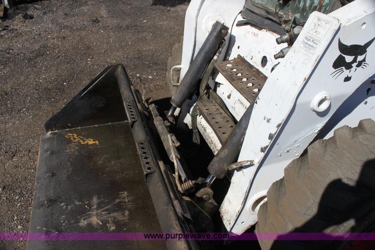image for item G4206 2007 Bobcat S300 skid steer